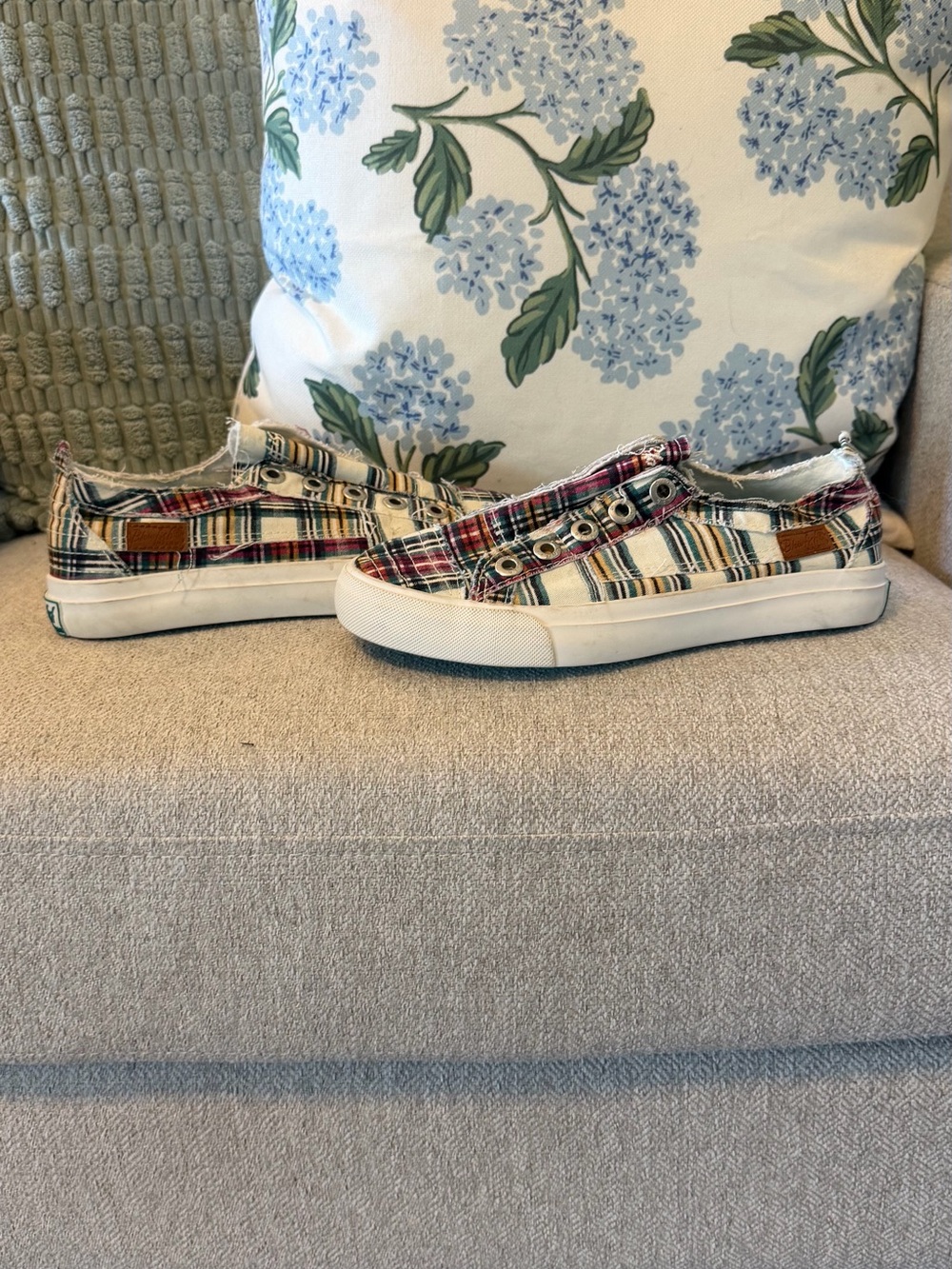 Blowfish Malibu Plaid Slip On Sneakers Frayed Canvas Women’s Size 7.5